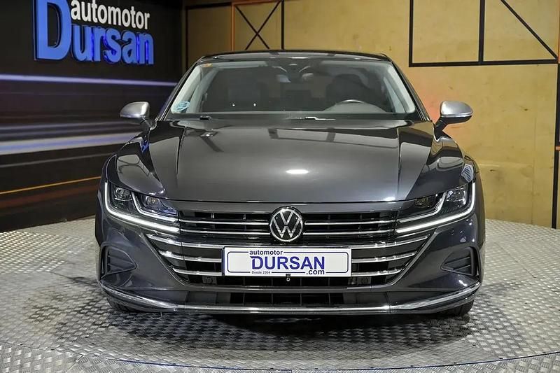 Usado VW Arteon Elegance 150 HP (110 kW) 2021 Cinzento Sedan