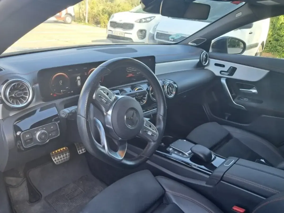 Usado Mercedes CLA250e Shooting Brake 224 CV (164 kW) 2021 Gris Familiar
