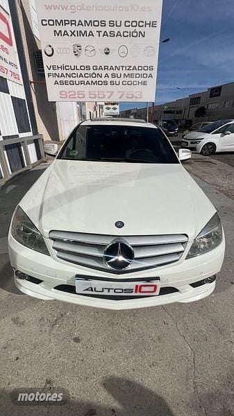 Usado Mercedes C200 Avantgarde 136 CV (100 kW) 2008 Blanco Berlina