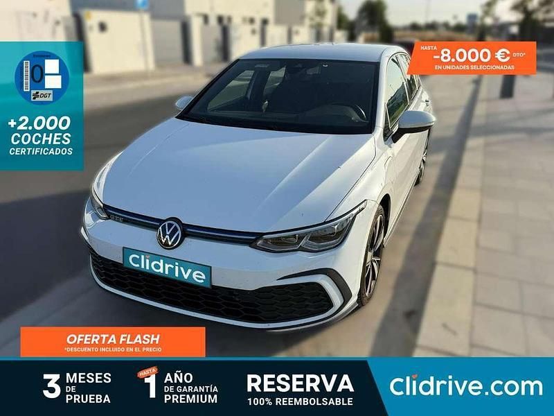 Blanco Usado 2021 VW Golf VIII GTE Berlina | 25.490 € (Buen precio) - Imagen 1/3