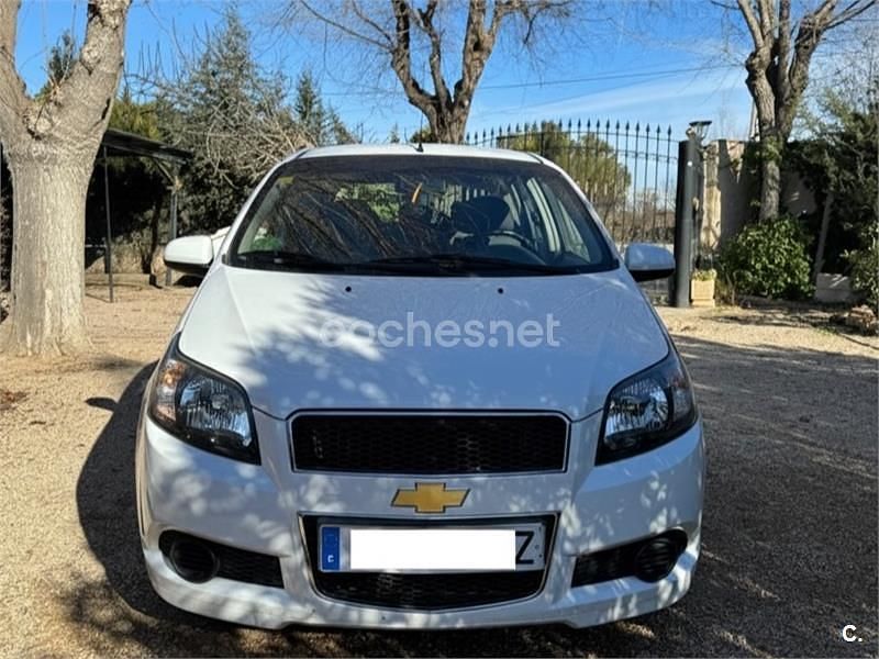 Usado Chevrolet Aveo LS 84 CV (61 kW) 2011 Blanco Berlina