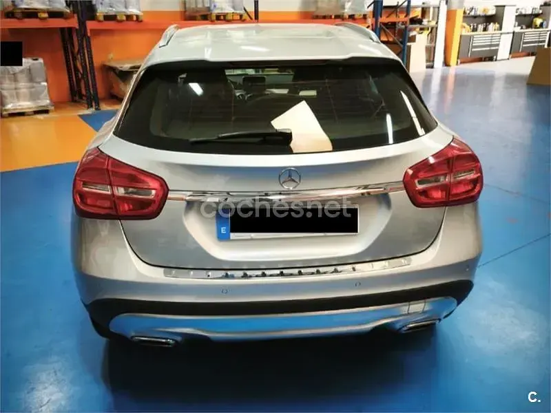Usado Mercedes GLA220 AMG Edition 1 170 CV (125 kW) 2015 Gris / plata SUV