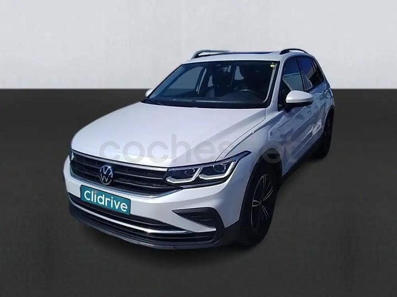 Usado VW Tiguan Life 150 CV (110 kW) 2022 Blanco SUV