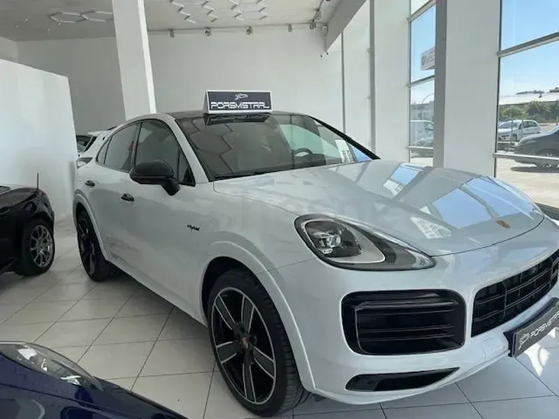Usado Porsche Cayenne Platinum Edition 462 CV (339 kW) 2023 Blanco SUV