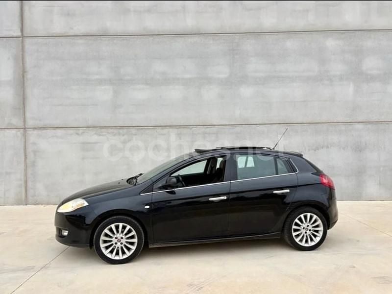Negro Usado 2008 Fiat Bravo Sport Utilitario | 3990 € (Precio justo) - Imagen 1/4