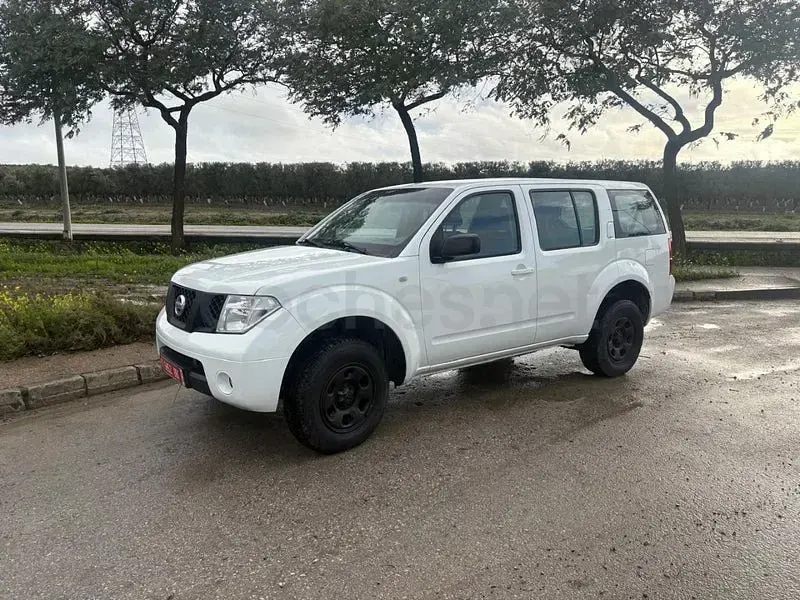 Usado Nissan Pathfinder SE 171 CV (125 kW) 2007 Blanco SUV