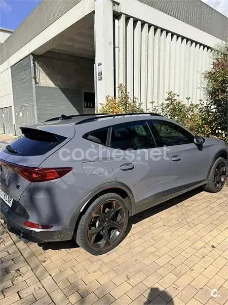 Usado Cupra Formentor VZ 310 CV (228 kW) 2021 Gris / plata SUV