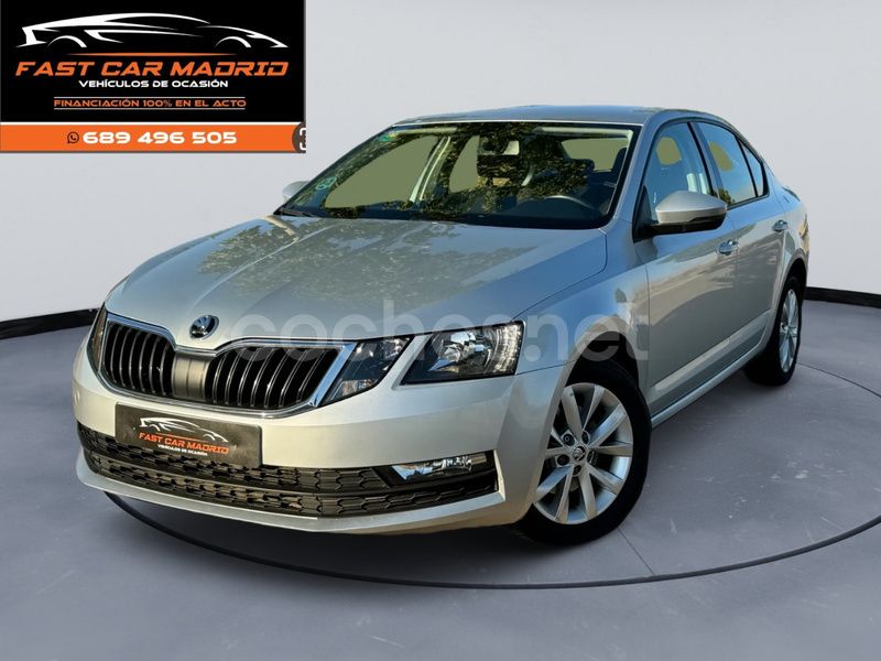 Gris / plata Usado 2017 Skoda Octavia Style Berlina | 12.990 € (Buen precio) - Imagen 1/4
