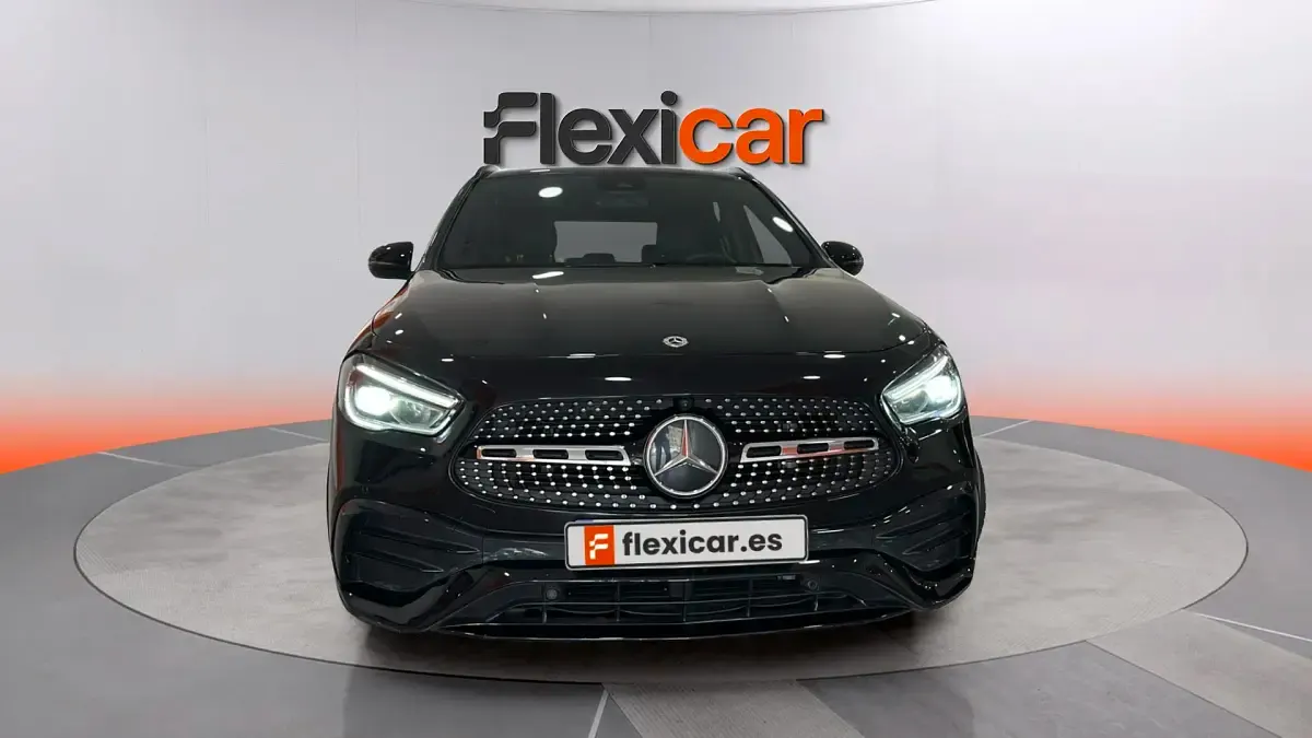 Usado Mercedes GLA180 136 CV (100 kW) 2022 Negro SUV