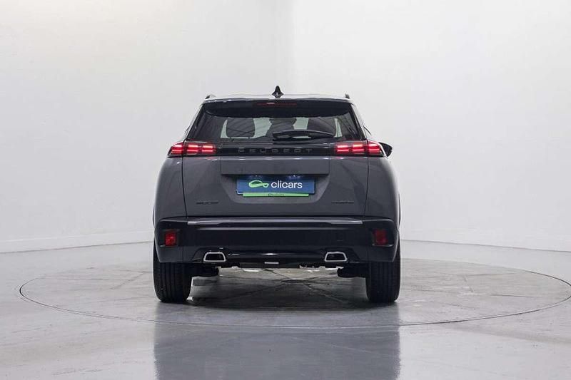 Usado Peugeot 2008 Allure 136 CV (100 kW) 2025 Gris SUV