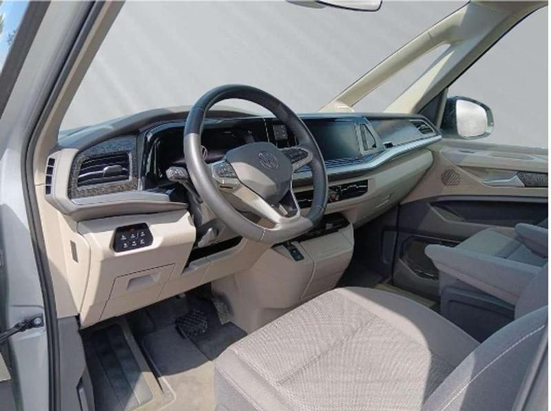 Usado VW Multivan Life 218 CV (160 kW) 2022 Plateado Van