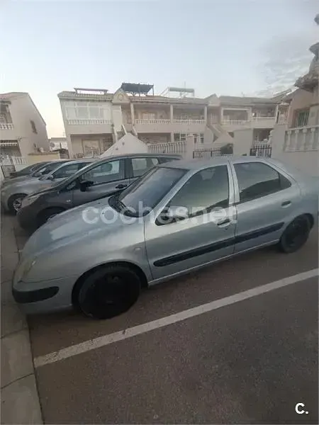 Usado Citroën Xsara 75 CV (55 kW) 2004 Gris / plata Berlina