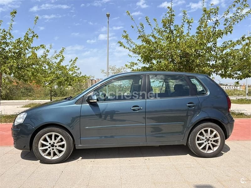 Usado VW Polo Advance 80 CV (58 kW) 2006 Azul Utilitario