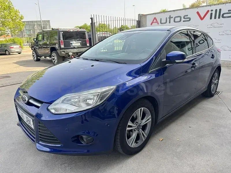 Usado Ford Focus 125 CV (91 kW) 2014 Azul Berlina