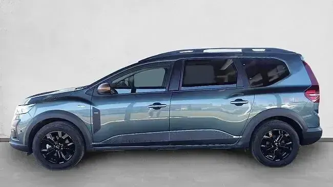 Usado Dacia Jogger Extreme 140 CV (102 kW) 2025 Verde Monovolumen