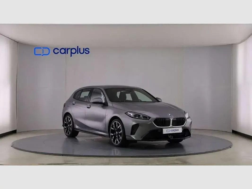 Usado BMW 120 M Sport 163 CV (119 kW) 2024 Gris Utilitario