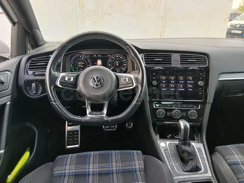 Usado VW Golf VII GTE 204 CV (150 kW) 2020 Blanco Berlina
