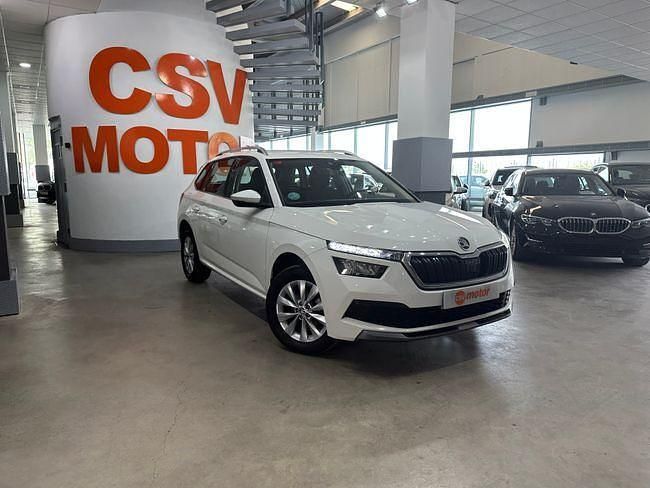 Usado Skoda Kamiq Ambition 110 CV (80 kW) 2021 Blanco SUV