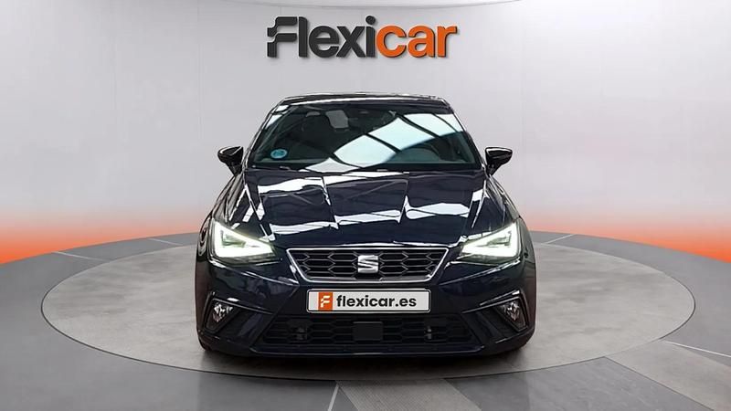 Usado Seat Ibiza FR 110 CV (80 kW) 2022 Azul Utilitario