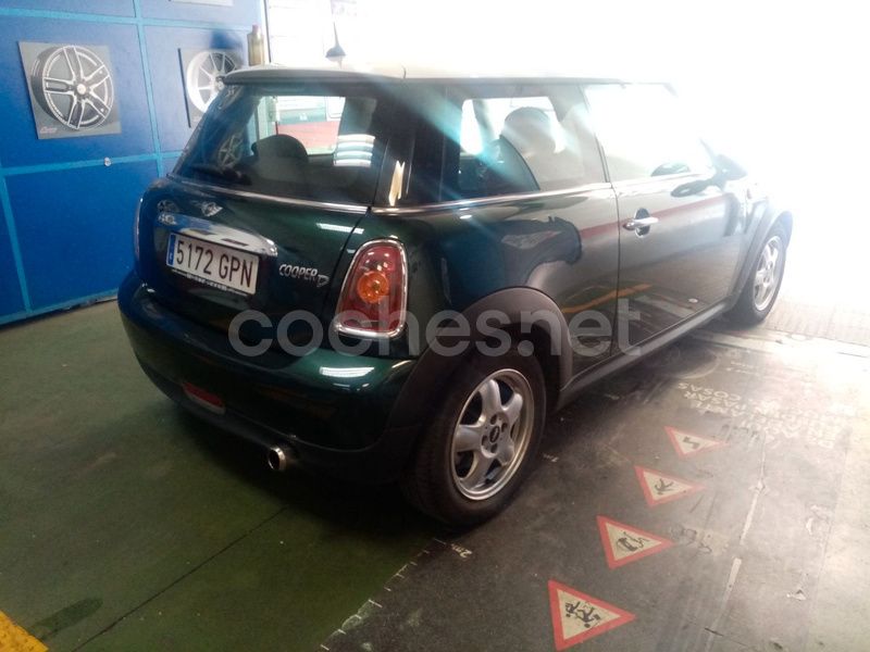 Usado Mini Cooper D 110 CV (80 kW) 2010 Verde Utilitario