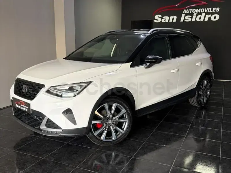 Usado Seat Arona FR 115 CV (84 kW) 2025 Blanco SUV