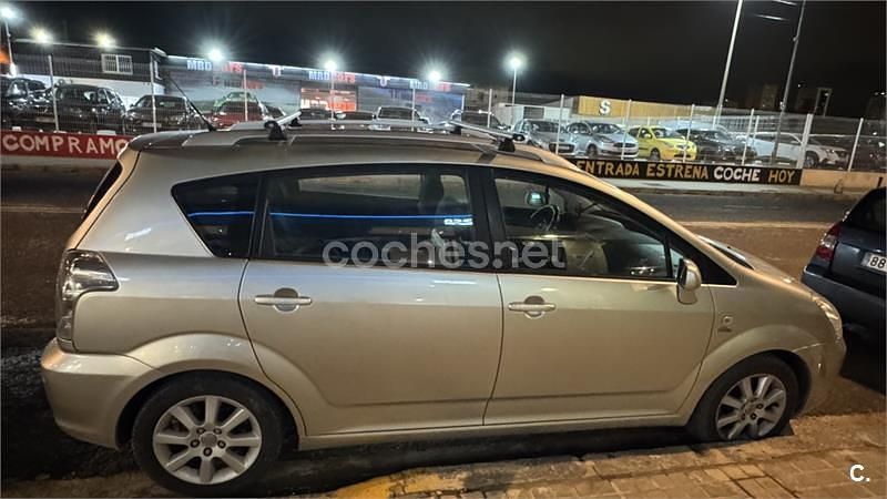 Usado Toyota Corolla Verso Sol 116 CV (85 kW) 2005 Gris / plata Monovolumen