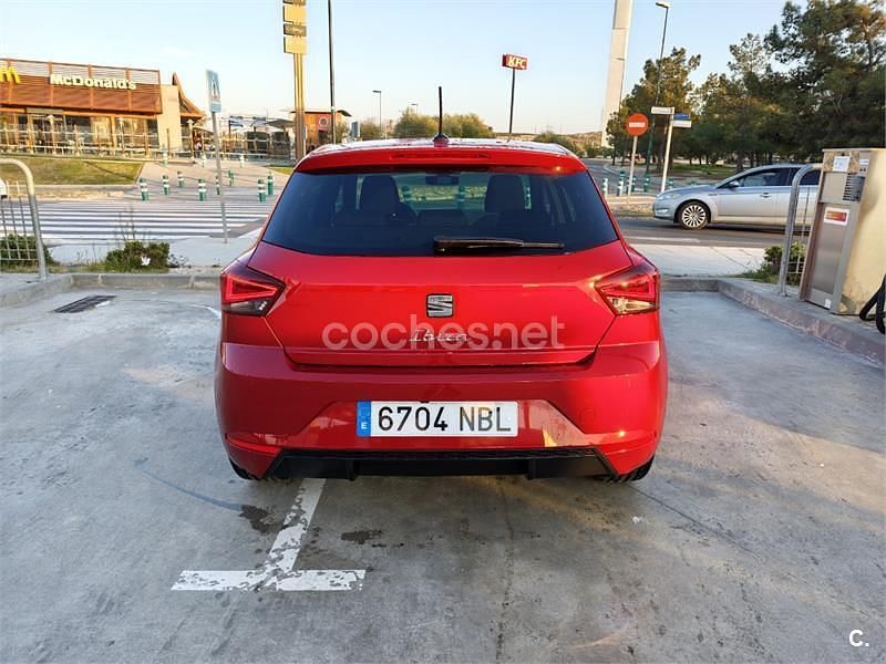Usado Seat Ibiza 115 CV (84 kW) 2025 Rojo Utilitario