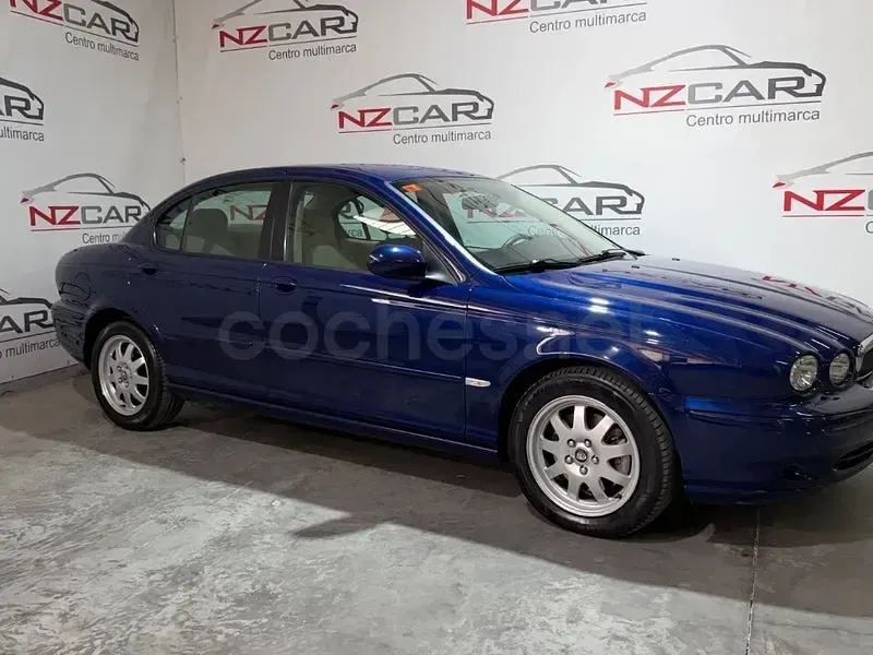 Usado Jaguar X-type Classic 130 CV (95 kW) 2005 Azul Berlina