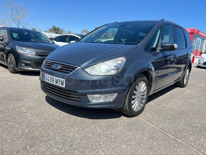 Usado Ford Galaxy Titanium 179 CV (131 kW) 2015 Gris / plata Monovolumen