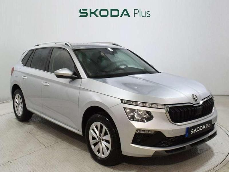 Usado Skoda Kamiq Selection 116 CV (85 kW) 2025 Gris SUV