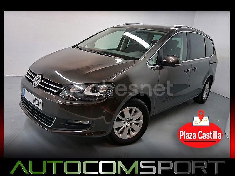 Marrón Usado 2017 VW Sharan Advance Monovolumen | 17.990 € (Precio justo) - Imagen 1/4