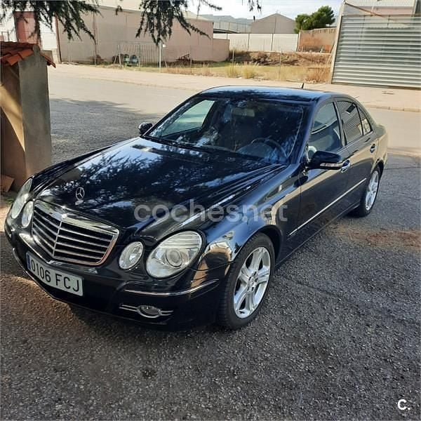 Negro Usado 2006 Mercedes E280 Avantgarde Berlina | 8100 € (Precio justo) - Imagen 1/4