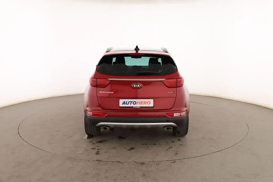 Usado Kia Sportage GT-Line 185 CV (136 kW) 2016 Rojo SUV