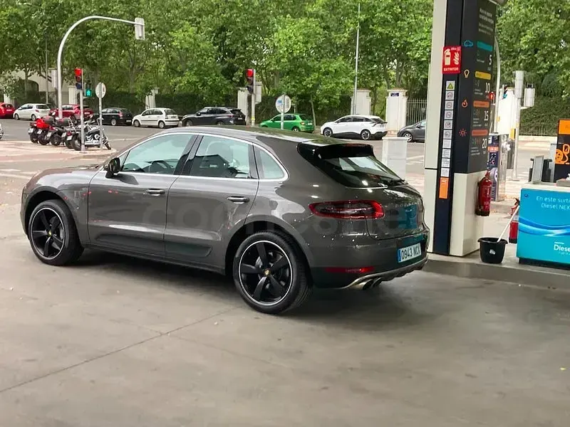 Usado Porsche Macan S 340 CV (250 kW) 2015 Gris / plata SUV