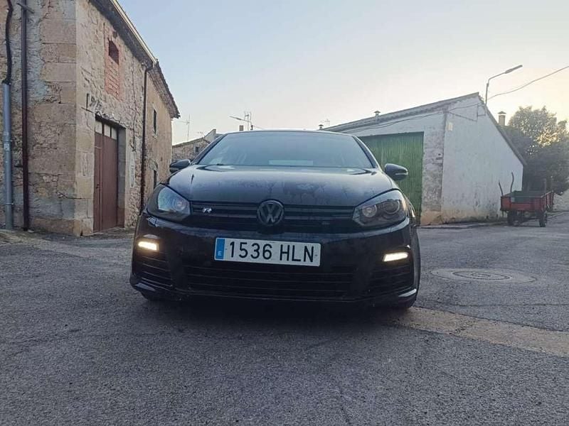 Usado VW Golf VI R 271 CV (199 kW) 2011 Negro Utilitario