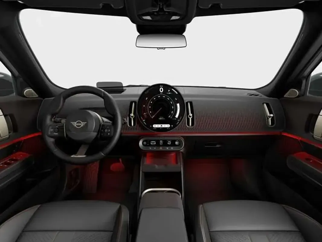 Usado Mini One Countryman Essential 150 kW (204 CV) 2024 Plateado SUV