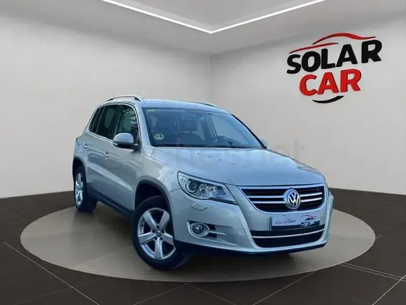 Usado VW Tiguan 140 CV (102 kW) 2011 Beige SUV
