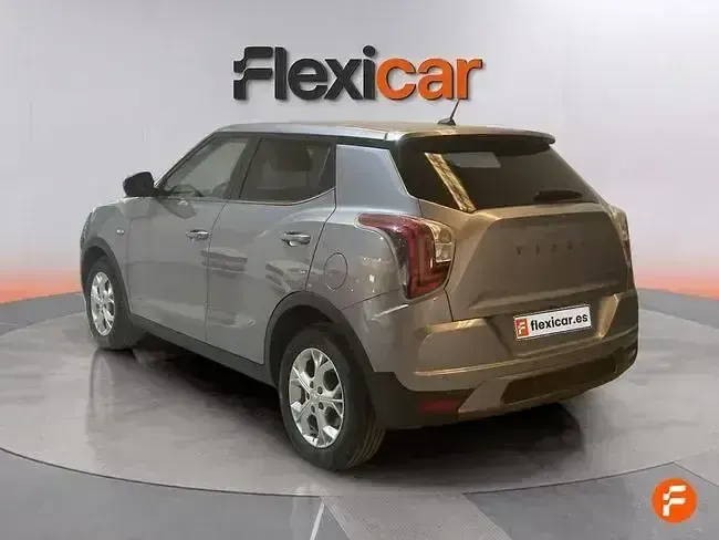Usado SsangYong Tivoli 149 CV (109 kW) 2025 Gris