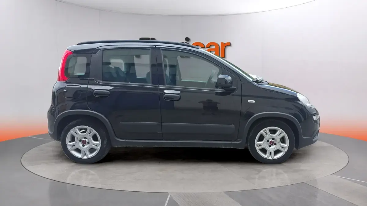 Usado Fiat Panda Cross Cross 71 CV (52 kW) 2023 Negro Utilitario