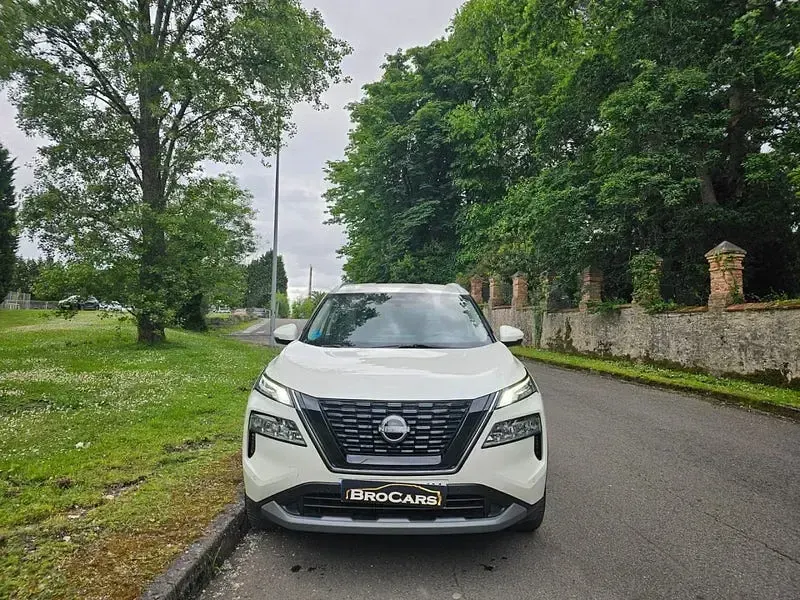 Käytetty Nissan X-Trail N-Connecta 204 HP (150 kW) 2023 Valkoinen Katumaasturi