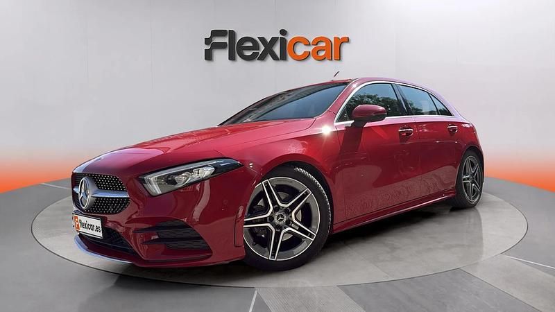 Usado Mercedes A180 116 CV (85 kW) 2019 Rojo Berlina