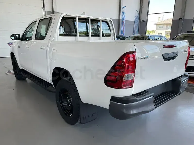 Nuevo Toyota HiLux Sport 204 CV (150 kW) 2025 Blanco Pickup/Camioneta