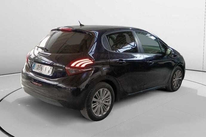 Usado Peugeot 208 Style 82 CV (60 kW) 2017 Utilitario