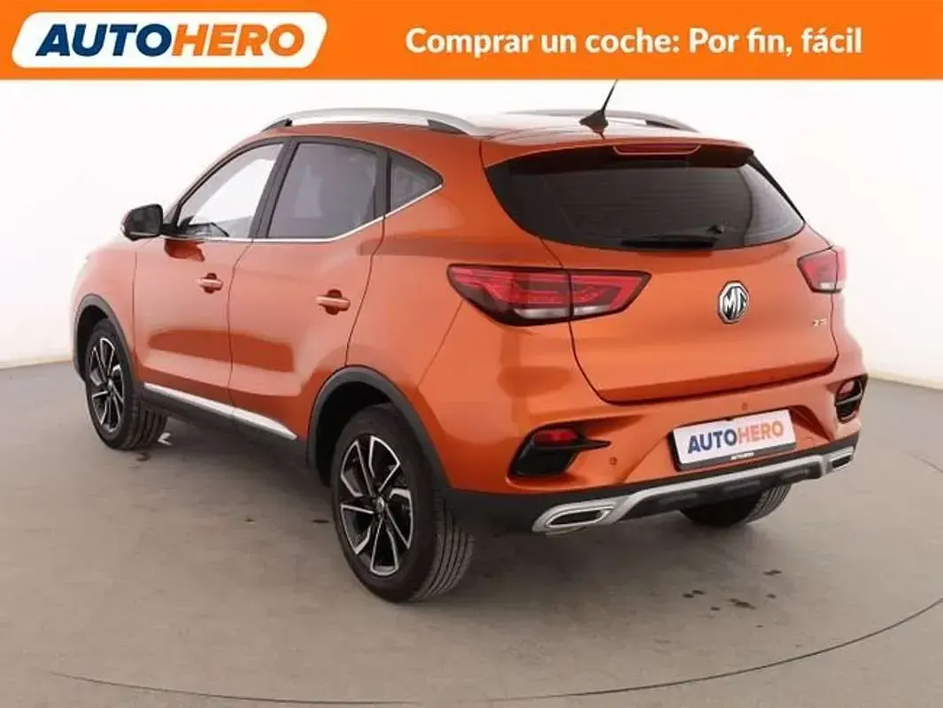 Usado MG ZS Luxury 106 CV (77 kW) 2024 Naranja SUV