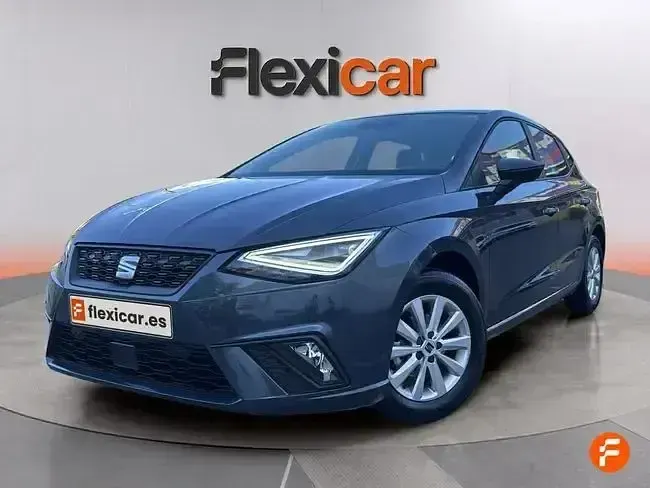 Usado Seat Ibiza Style 80 CV (58 kW) 2025 Gris Utilitario