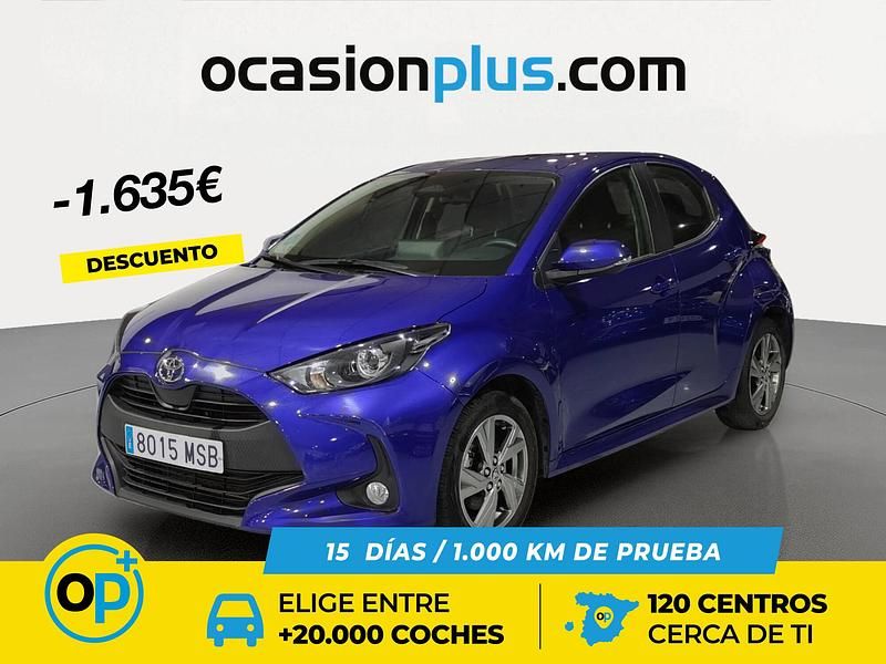 Usado Toyota Yaris Hybrid Active 116 CV (85 kW) 2024 Azul Berlina