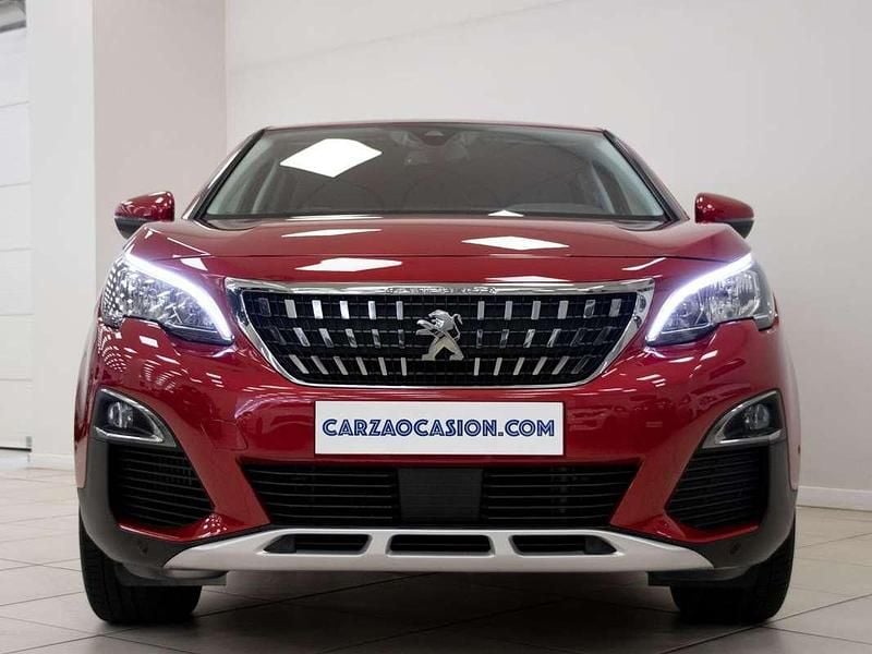 Usado Peugeot 3008 Allure 131 CV (96 kW) 2020 Rojo Monovolumen