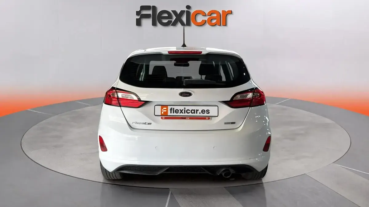 Usado Ford Fiesta ST-Line 125 CV (91 kW) 2022 Blanco Utilitario