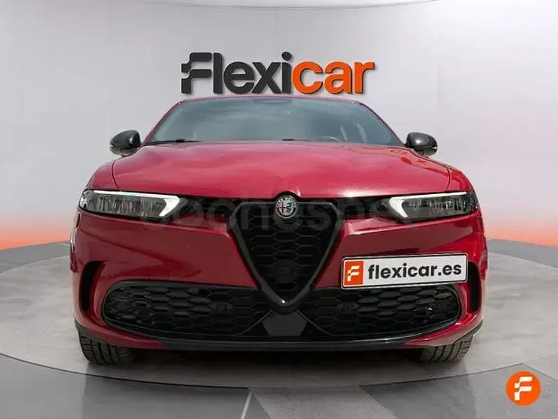 Usado Alfa Romeo Tonale Sprint 130 CV (95 kW) 2023 Rojo SUV