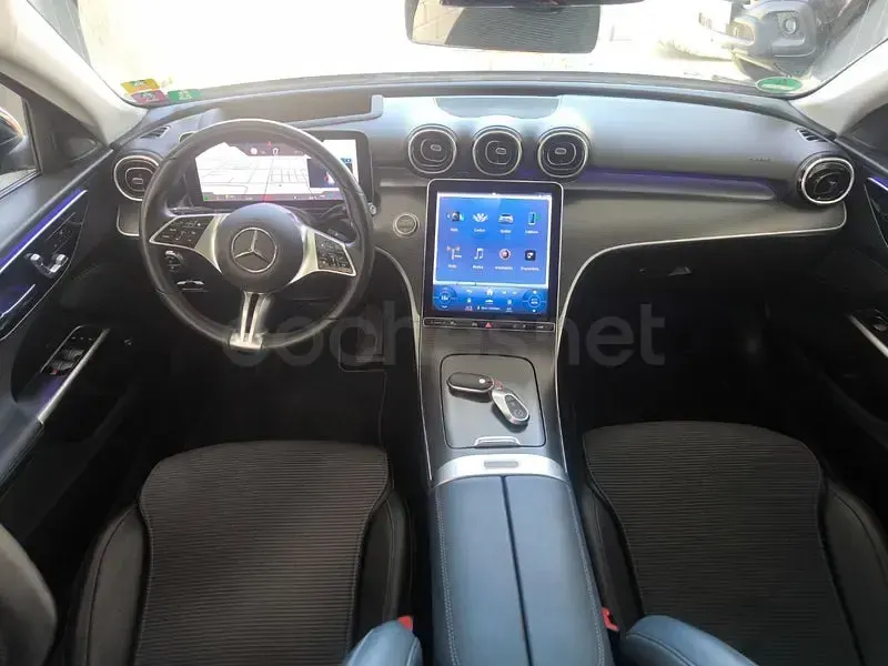 Usado Mercedes C220 200 CV (147 kW) 2022 Negro Familiar